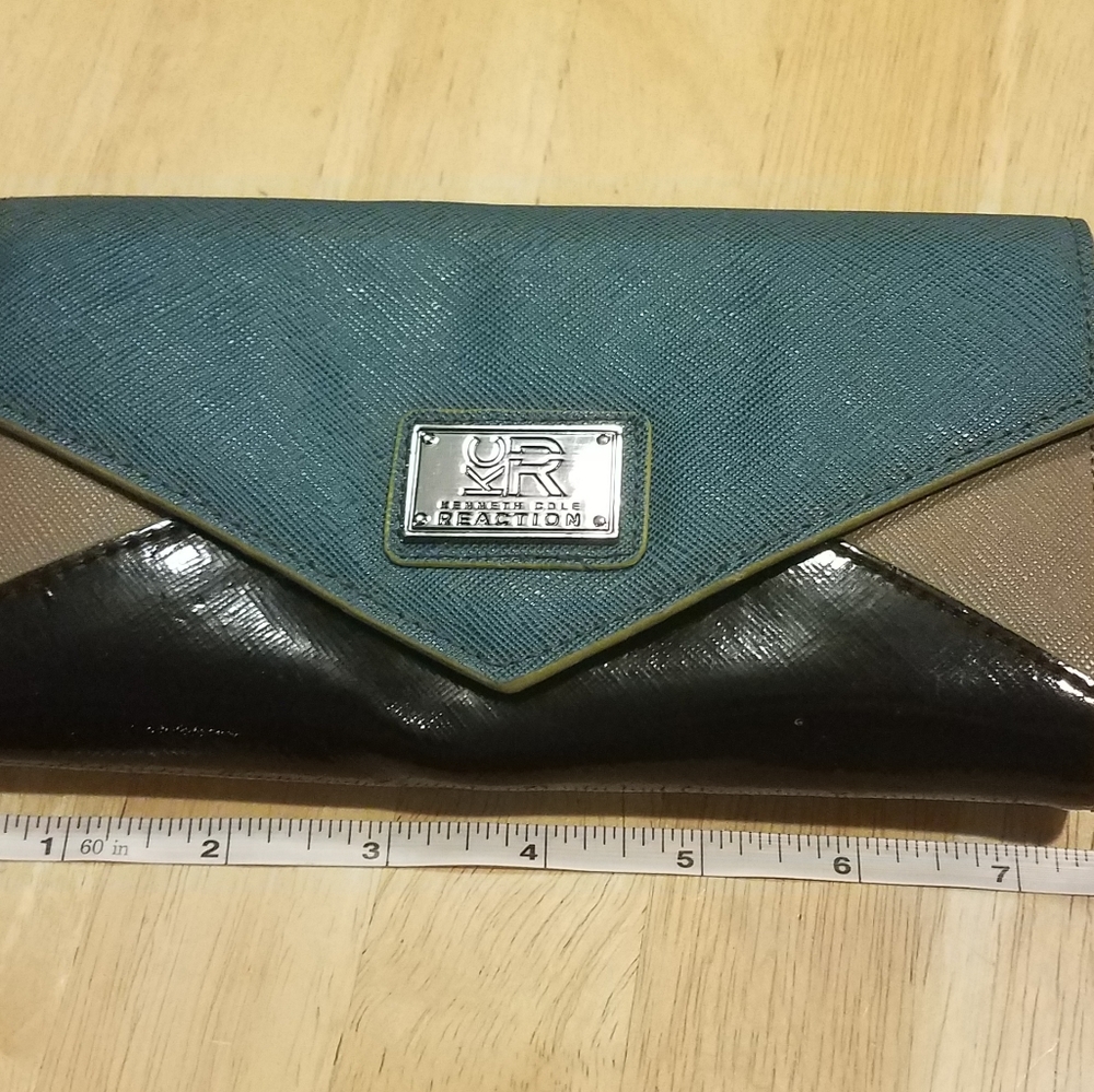 Kenneth Cole Reaction Tricolor Envelope Wallet Clutch